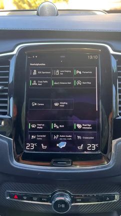 Volvo XC90 • 2018 • 155,000 km 12