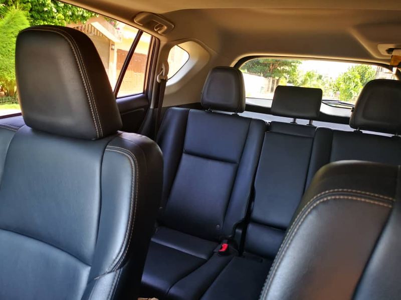 Toyota RAV4 • 2014 • 77,000 km 12