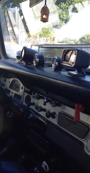 Toyota Land Cruiser • 1981 • 305,000 km 5