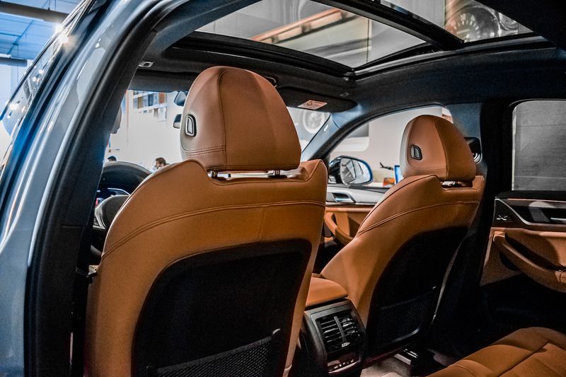 BMW X4 • 2024 • 4,100 km 8