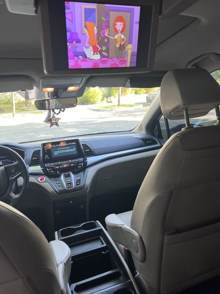 Honda Odyssey • 2020 • 42,000 mi 32