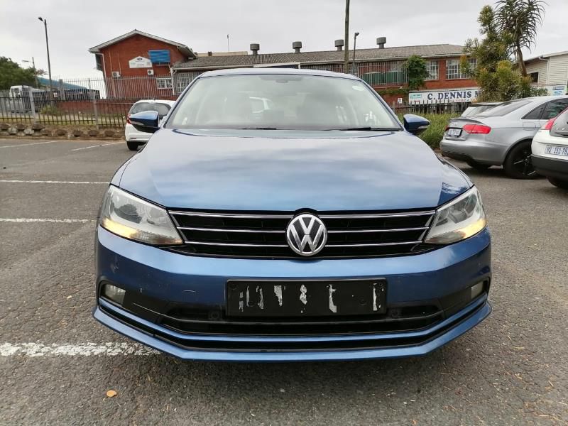 Volkswagen Jetta • 2015 • 165,000 km 5
