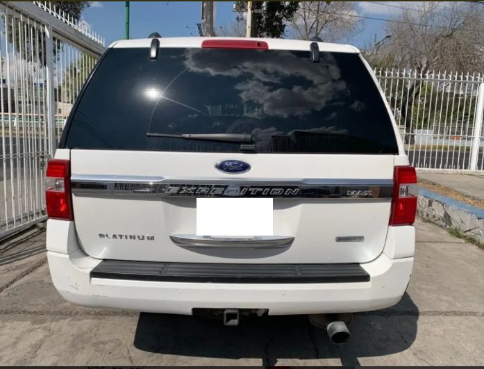 Ford Expedition • 2017 • 110,000 km 5