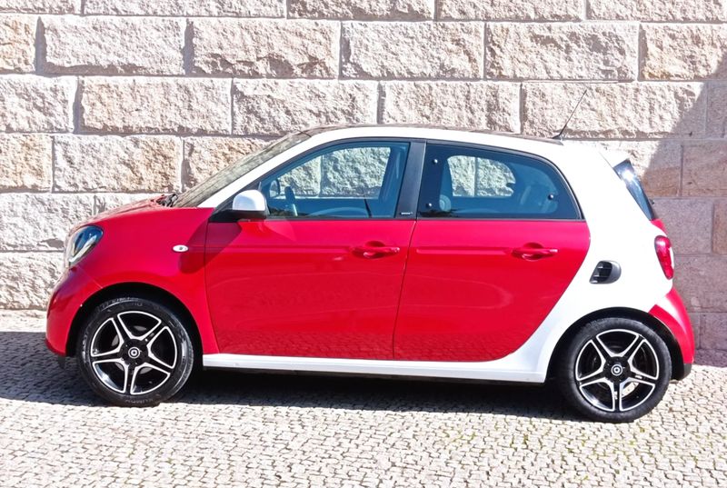 Smart Forfour • 2016 • 61,000 km 3