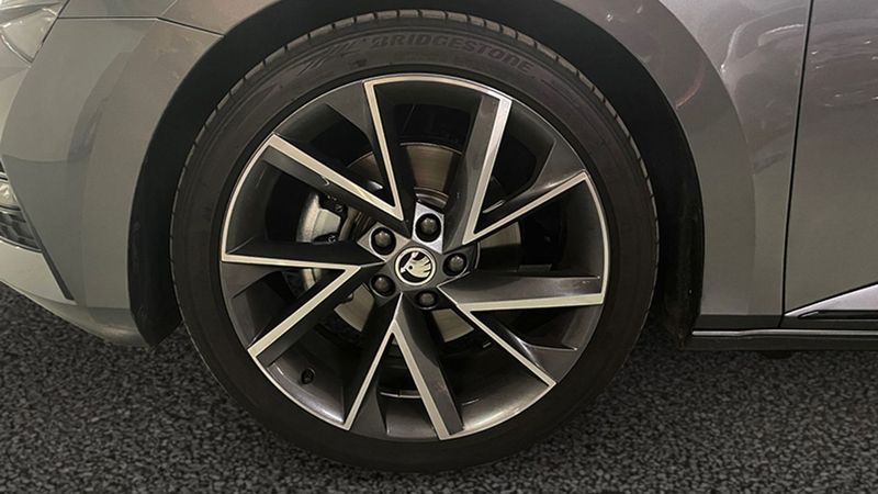 Škoda Superb • 2023 • 6,750 km 14