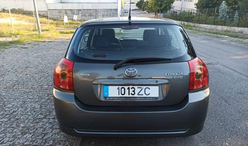 Toyota Corolla • 2005 • 249,999 km 4