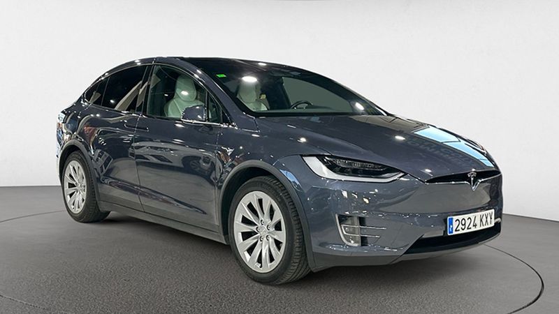 Tesla Model X • 2019 • 51,000 km 23