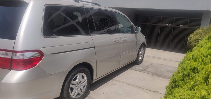 Honda Odyssey • 2007 • 201,300 km 3