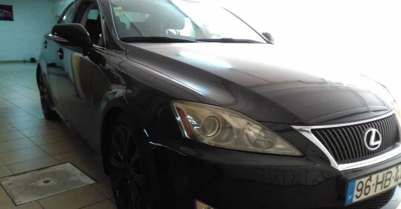 Lexus IS • 2008 • 207,000 km 2