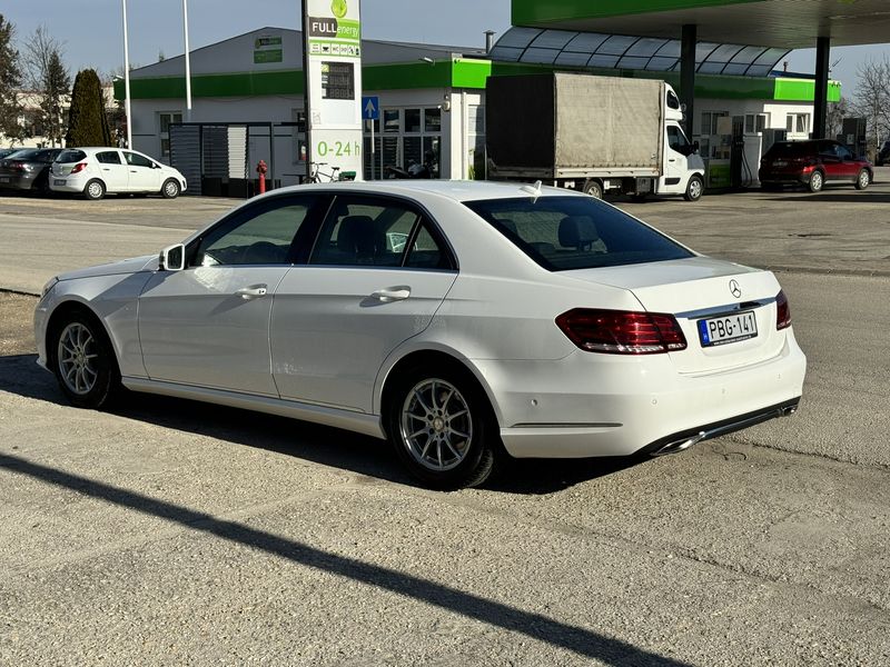 Mercedes-Benz E • 2015 • 262,000 km 2