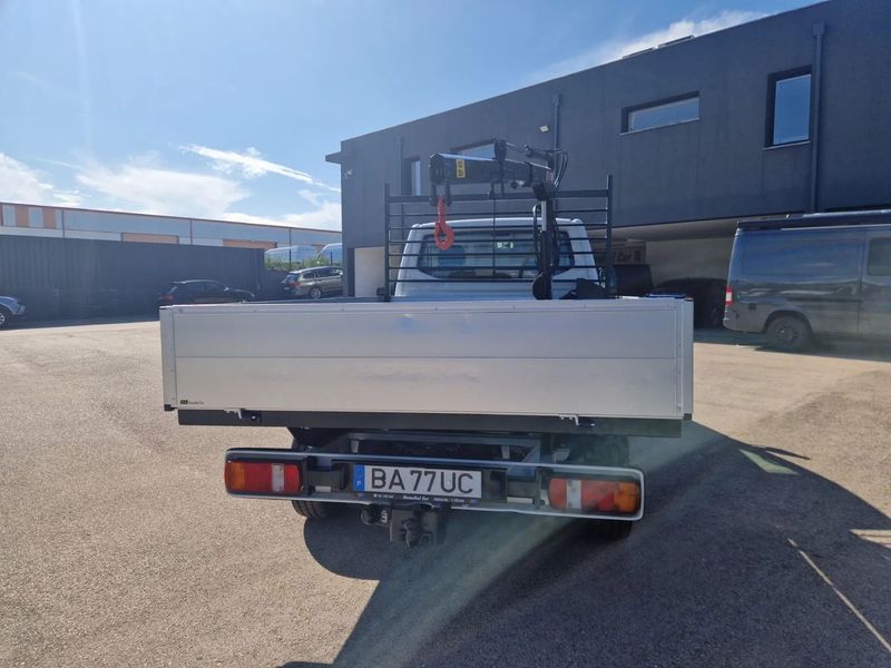 Volkswagen T5 • 2004 • 205,000 km 6