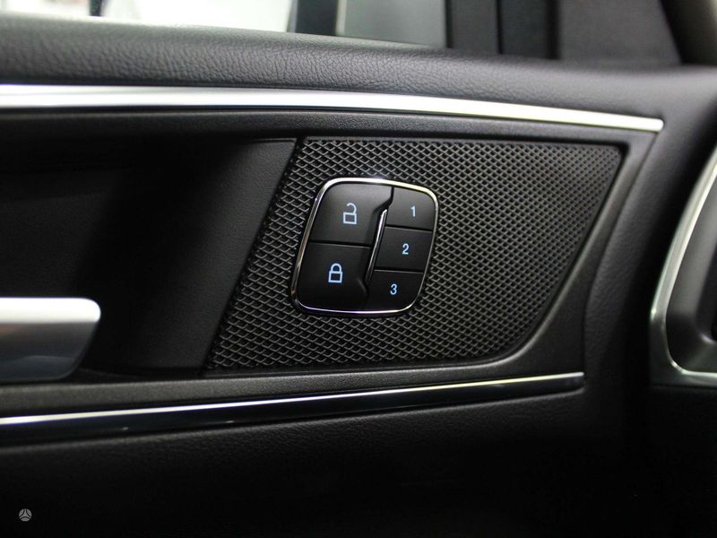 Ford S-Max • 2016 • 149,000 km 18