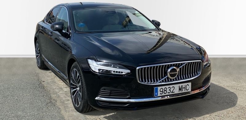 Volvo S90 • 2023 • 32,000 km 2