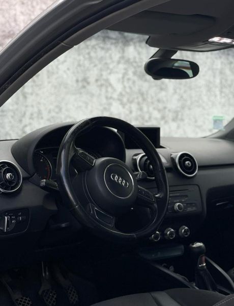 Audi A1 • 2011 • 345,000 km 3