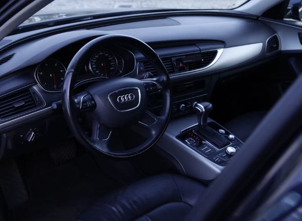 Audi A6 Avant • 2013 • 225,000 km 3