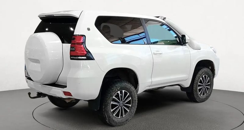 Toyota Land Cruiser • 2019 • 140,545 km 3