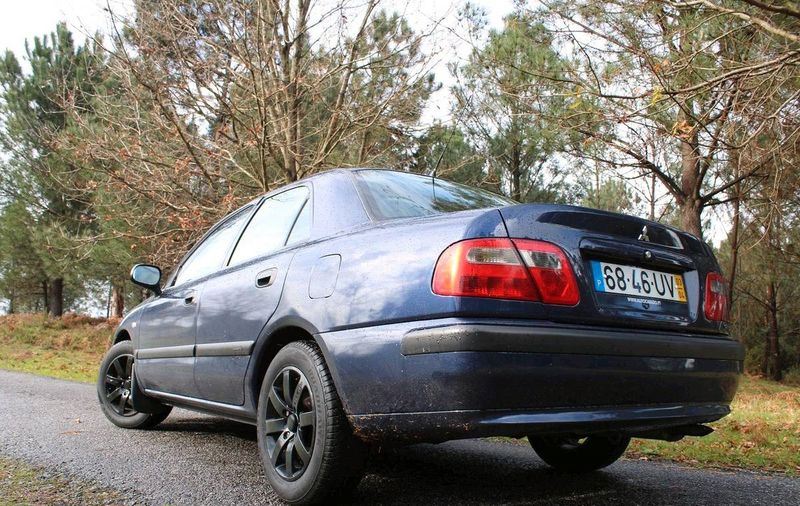 Mitsubishi Carisma • 2003 • 100,000 km 3