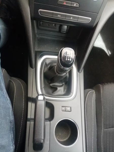 Renault Mégane • 2018 • 77,000 km 5