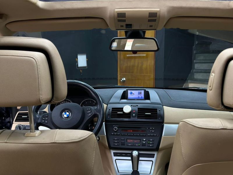 BMW X3 • 2010 • 128,000 km 3