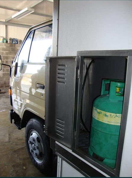 Toyota Dyna • 1998 • 8,000 km 6