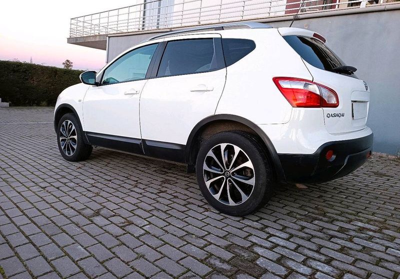Nissan Qashqai • 2011 • 170,000 km 3