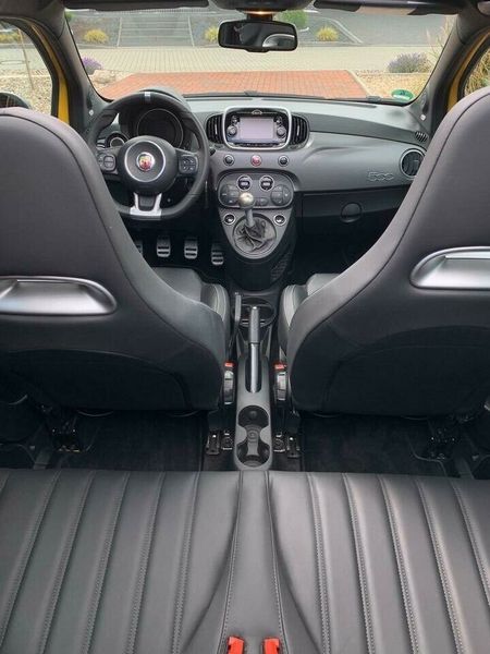 Fiat 500 • 2016 • 64,000 km 9