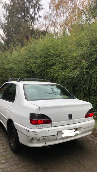 Peugeot 306 • 2001 • 162,000 km 2