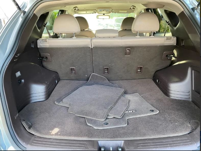 Hyundai Santa Fe • 2015 • 110,000 km 10