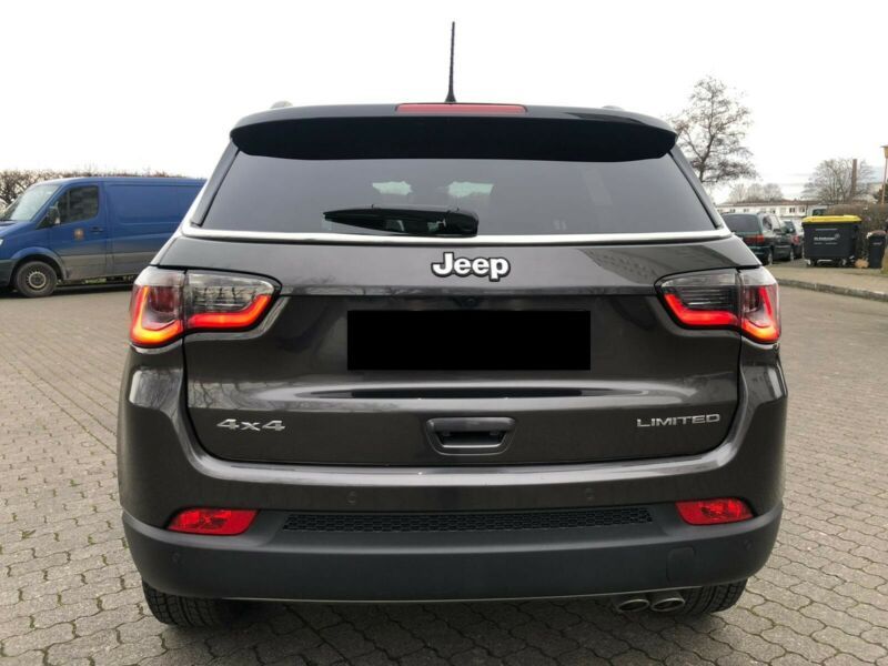Jeep Compass • 2018 • 104,664 km 5