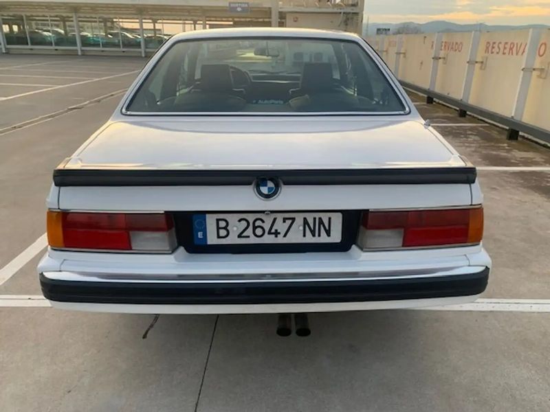 BMW 6 Series • 1992 • 146,000 km 6