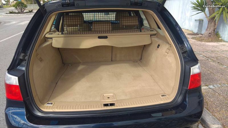 BMW E60 • 2006 • 250,000 km 3