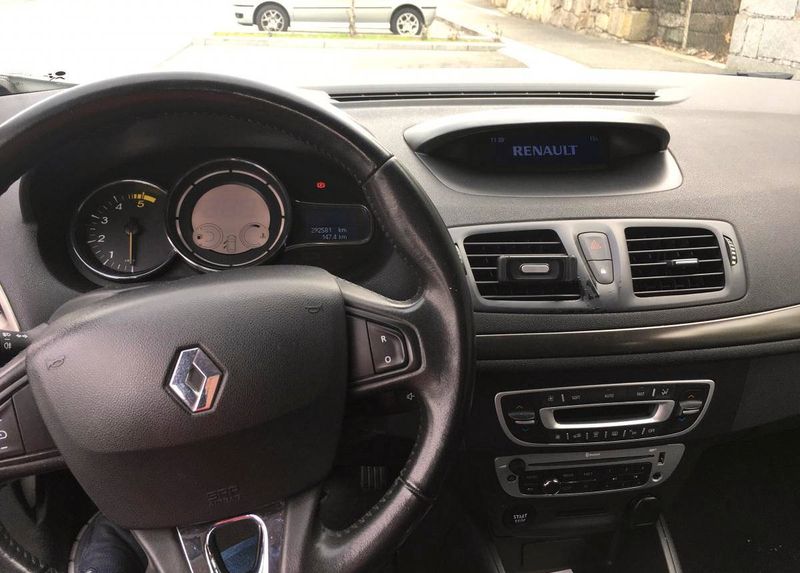 Renault Mégane • 2016 • 299,999 km 6