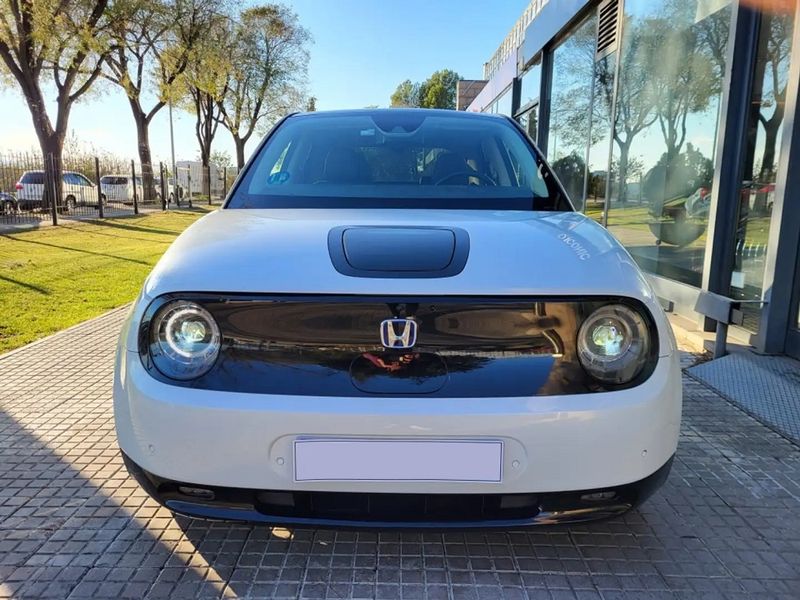 Honda Element • 2020 • 27,000 km 2