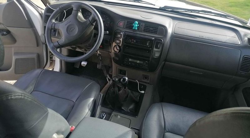 Nissan Patrol GR • 1999 • 181,000 km 5