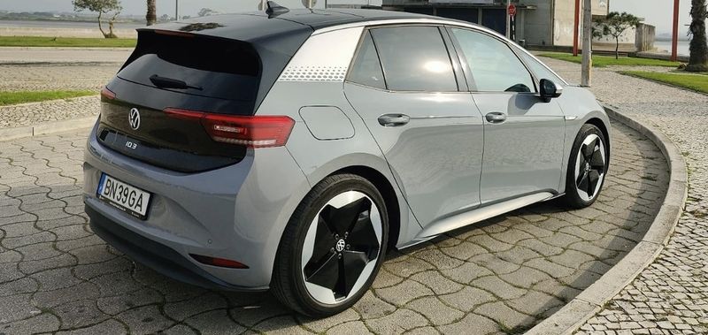 Volkswagen ID.4 • 2020 • 28,000 km 2