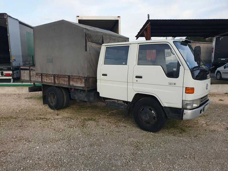 Toyota Dyna • 1999 • 300,000 km 2