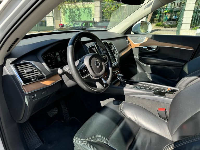 Volvo XC90 • 2018 • 180,000 km 3