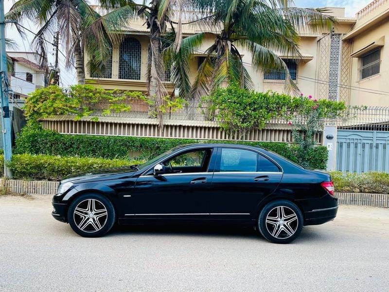 Mercedes-Benz 124 • 2008 • 3,000 km 10