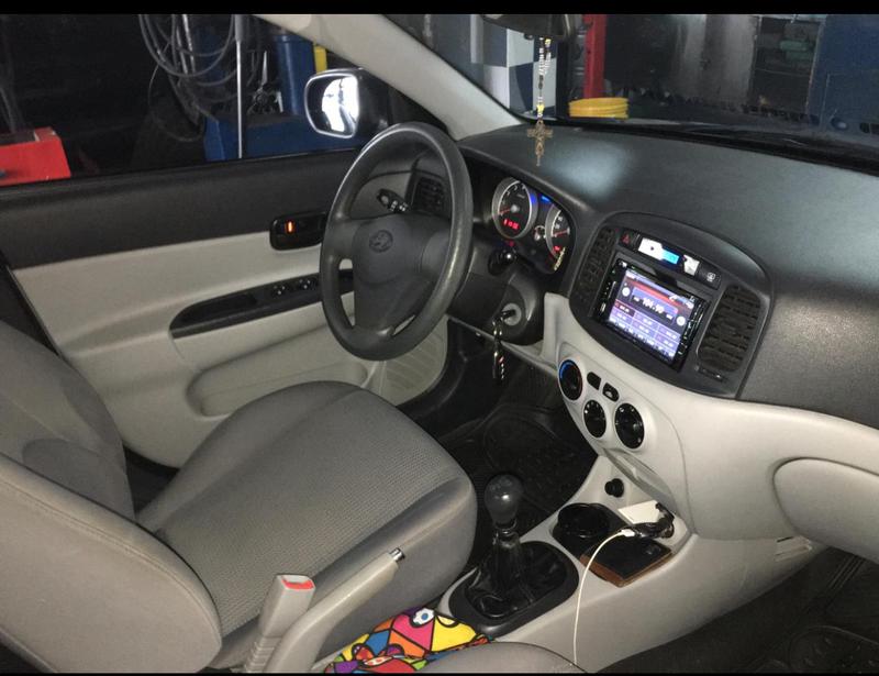 Hyundai Accent • 2011 • 96,000 km 9
