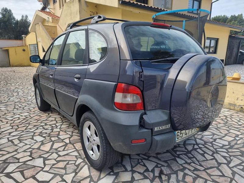 Renault Scénic • 2000 • 199,000 km 4