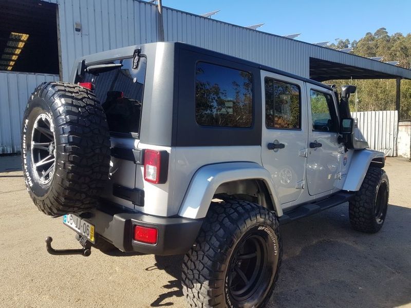 Jeep Wrangler • 2010 • 90,000 km 2