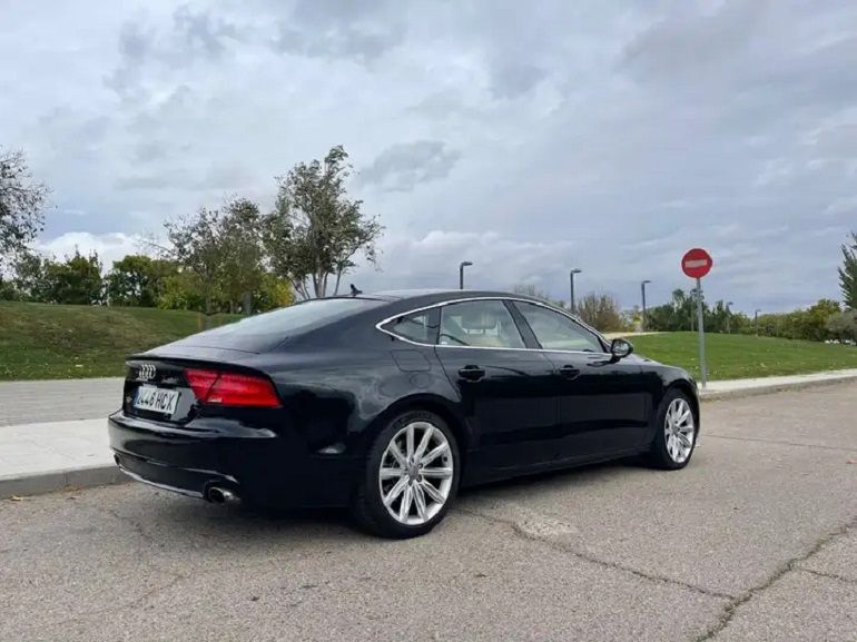 Audi A7 • 2011 • 189,000 km 4