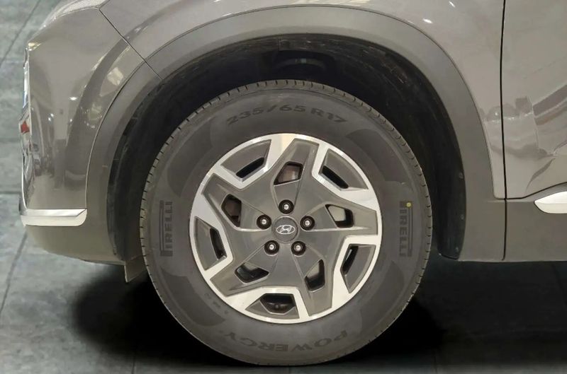 Hyundai Santa Fe Hybrid • 2022 • 36,019 km 14