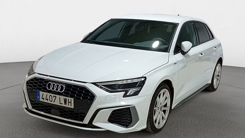 Audi A3 • 2022 • 9,345 km 1