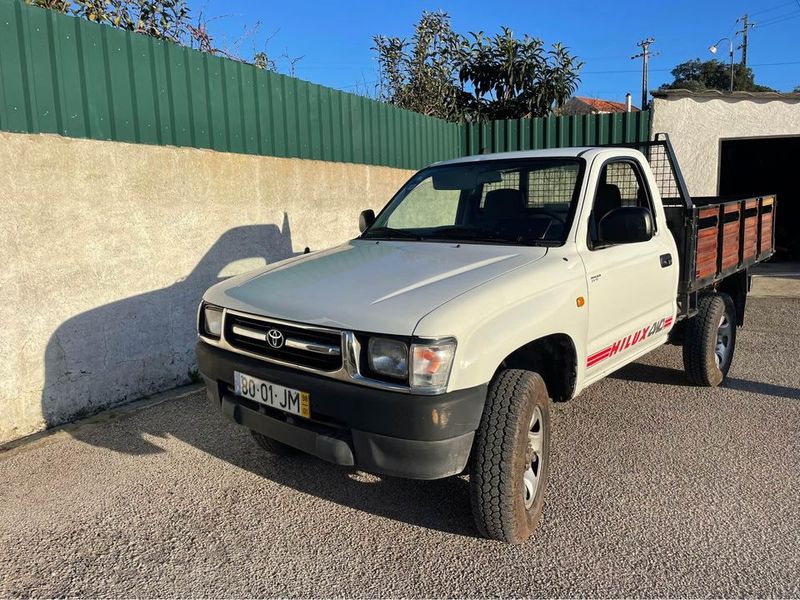 Toyota Hilux • 1998 • 350,000 km 1
