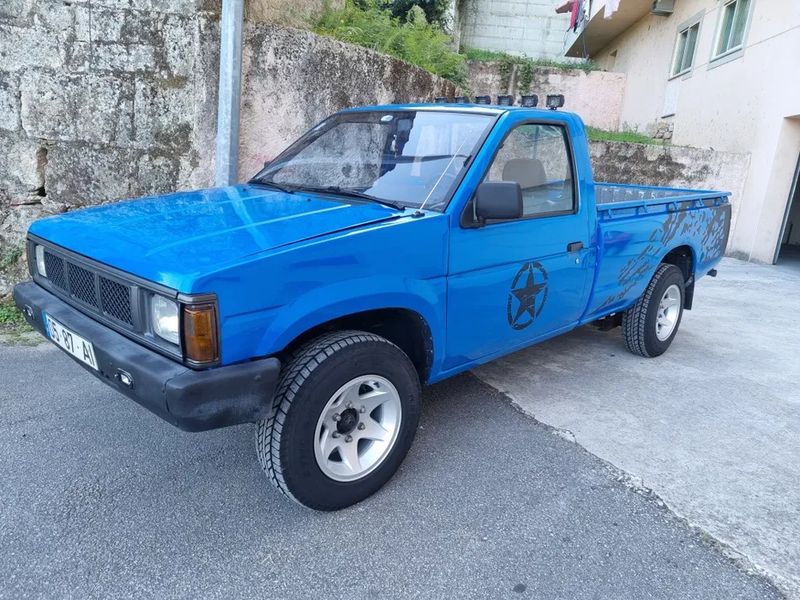 Nissan Pickup • 1992 • 360,000 km 1