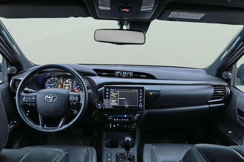 Toyota Hilux • 2022 • 101,000 km 6