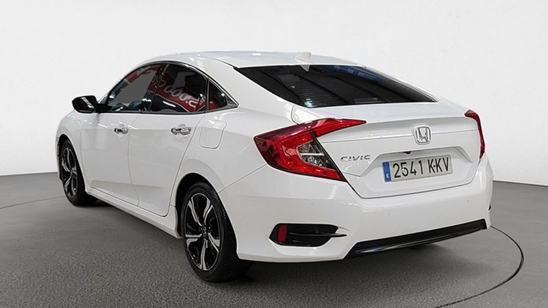 Honda Civic • 2018 • 89,162 km 3