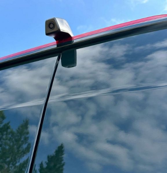 Volkswagen Crafter • 2023 • 15,000 km 2