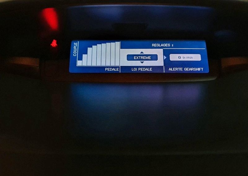 Renault Mégane Coupé • 2010 • 89,999 km 5